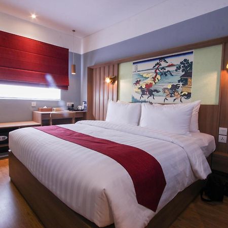 Kuretakeso Kemang Hotel Jakarta Exterior photo