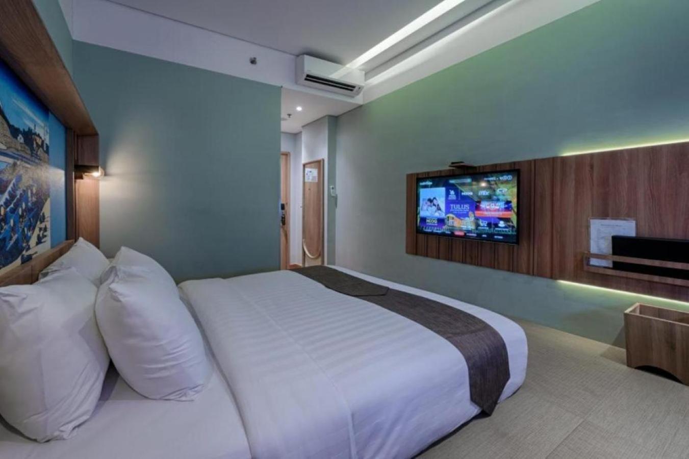 Kuretakeso Kemang Hotel Jakarta Exterior photo