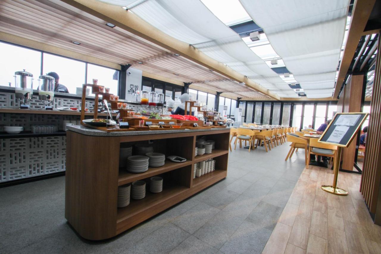 Kuretakeso Kemang Hotel Jakarta Exterior photo